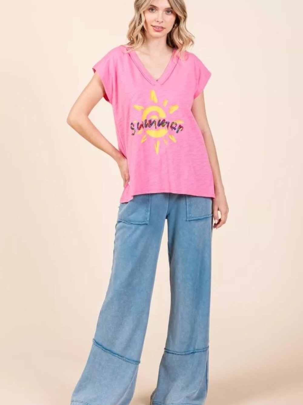 Sunny & Summer print top with a V-neck Sequined Summer